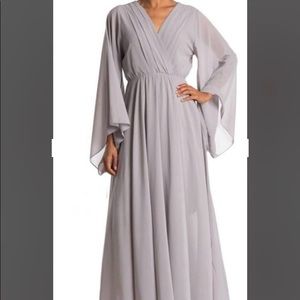 Formal dress. Bell sleeve Maxi dress